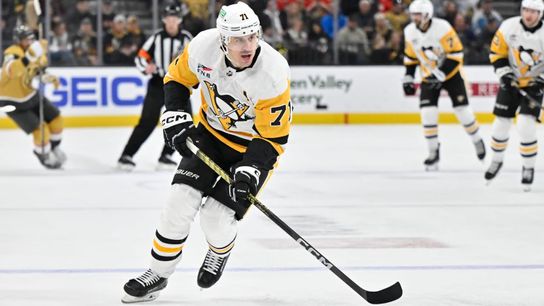 Malkin: 'I need to play better every game' taken in Tempe, Ariz. (Penguins)